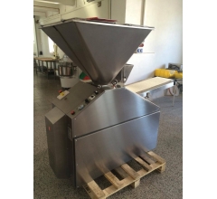Objemová delička SD 140